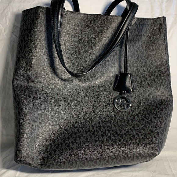 Michael Kors tote bag - Picture 1 of 16